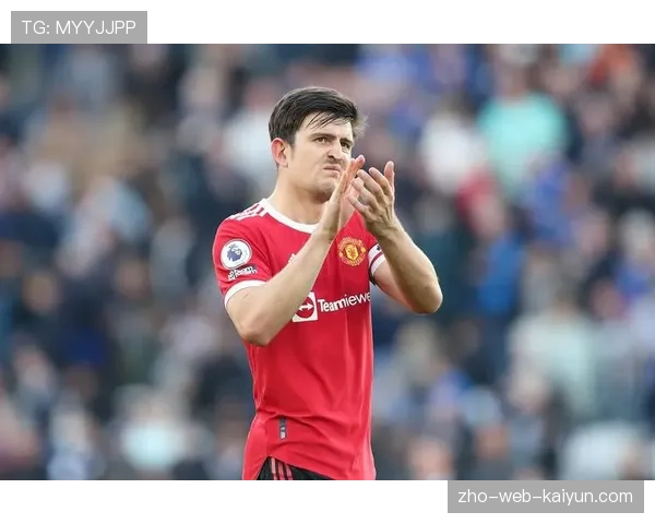 曼联中后场出球体系成熟，53.5%控球率下的效率优先策略